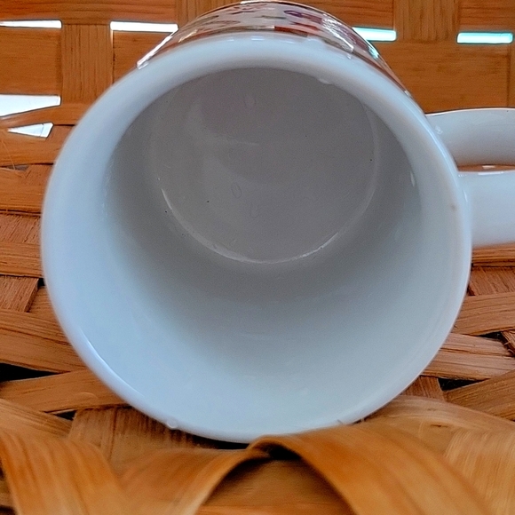 KID HOLIDAY MUG, COFFEE, TEA, HOT CIDER, HOT CHOCOLATE, YOUR CHOICE! - Picture 3 of 4